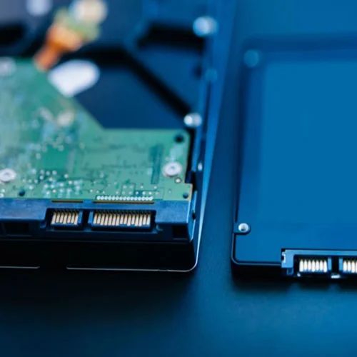 حافظه‌ی SSD چیست و چرا باید از آن استفاده کنیم؟